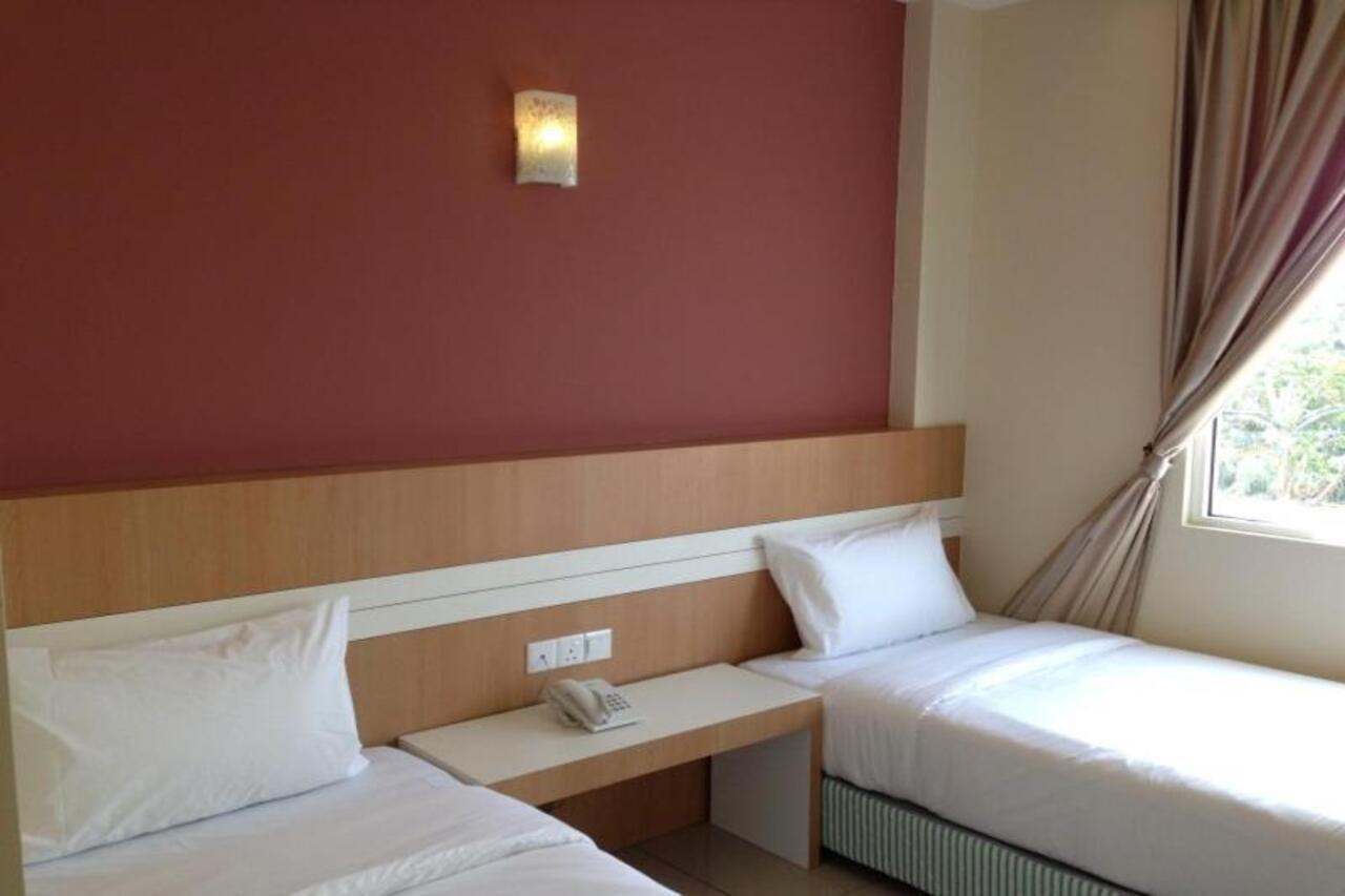 Caspari Hotel Тампин Екстериор снимка