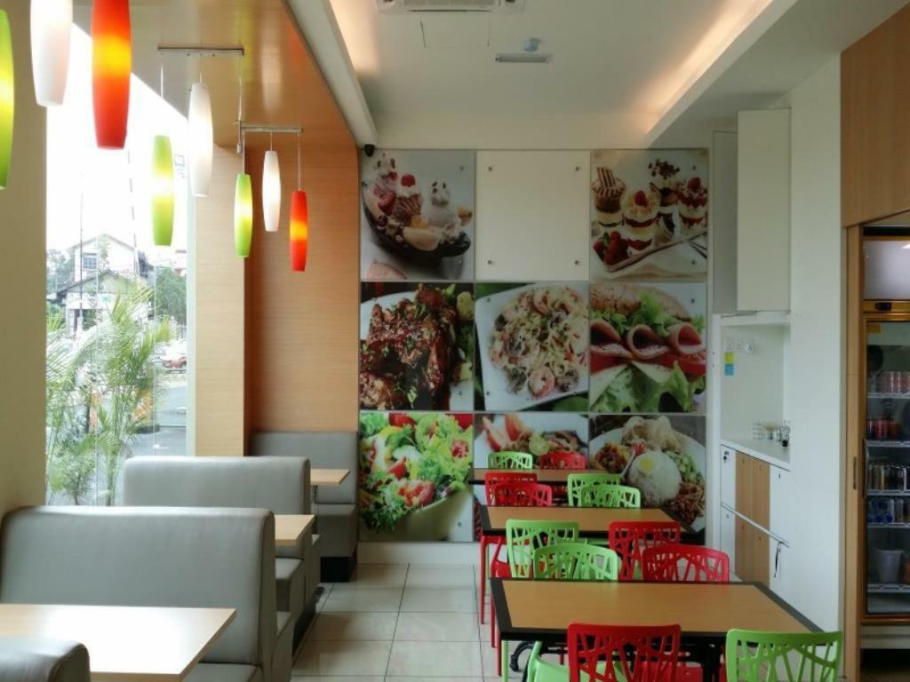 Caspari Hotel Тампин Екстериор снимка