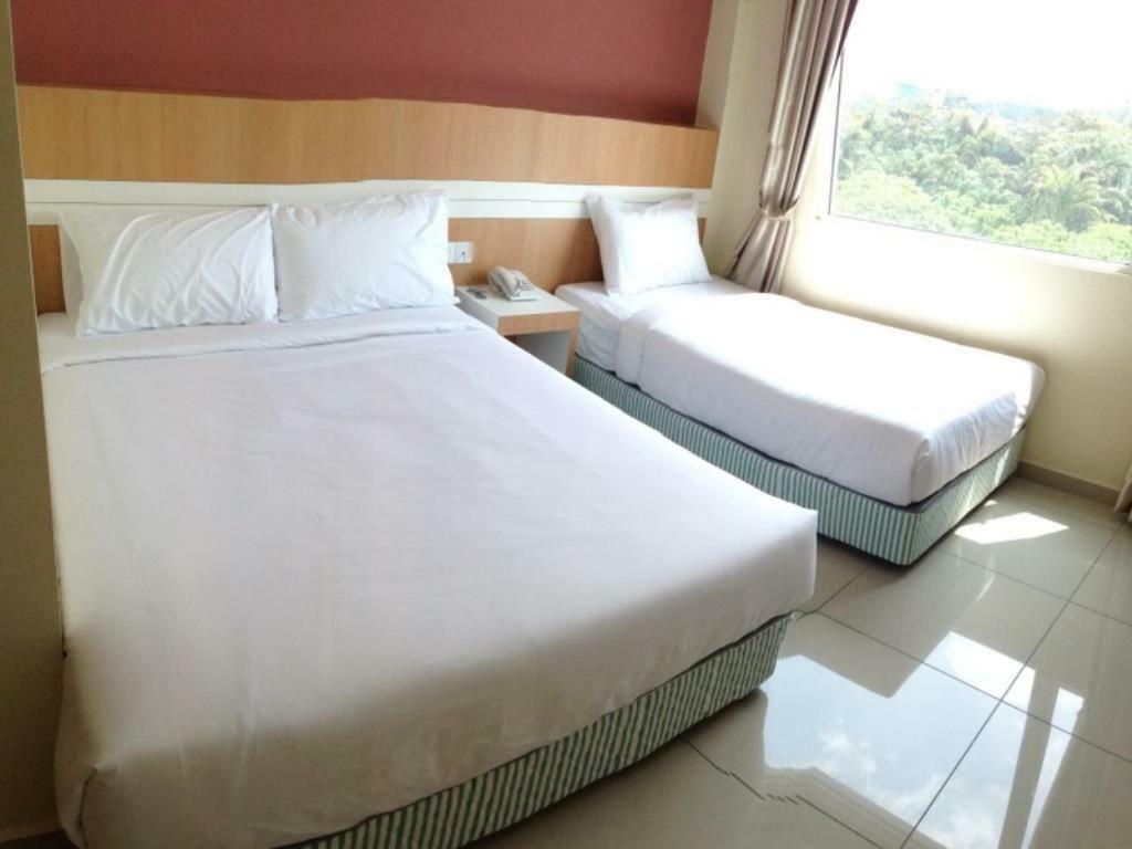 Caspari Hotel Тампин Екстериор снимка